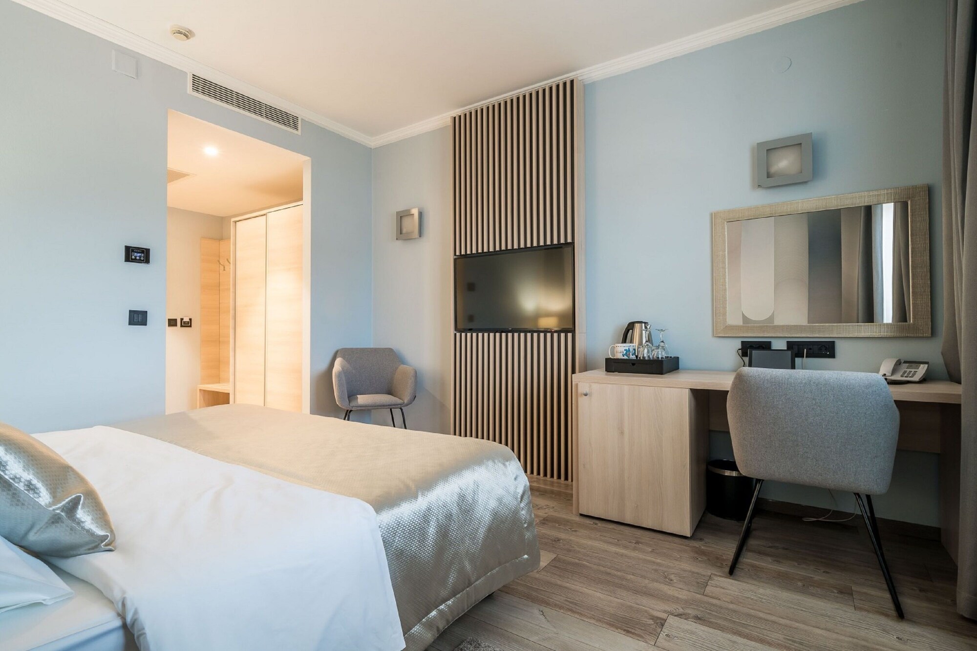 COMFORT, DOUBLE BED, SEA VIEW, BALCONY