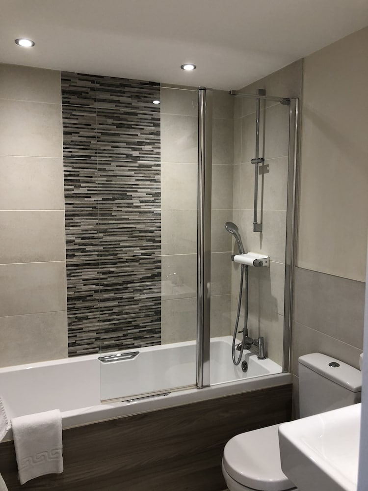 Marlborough House Hotel 46/50