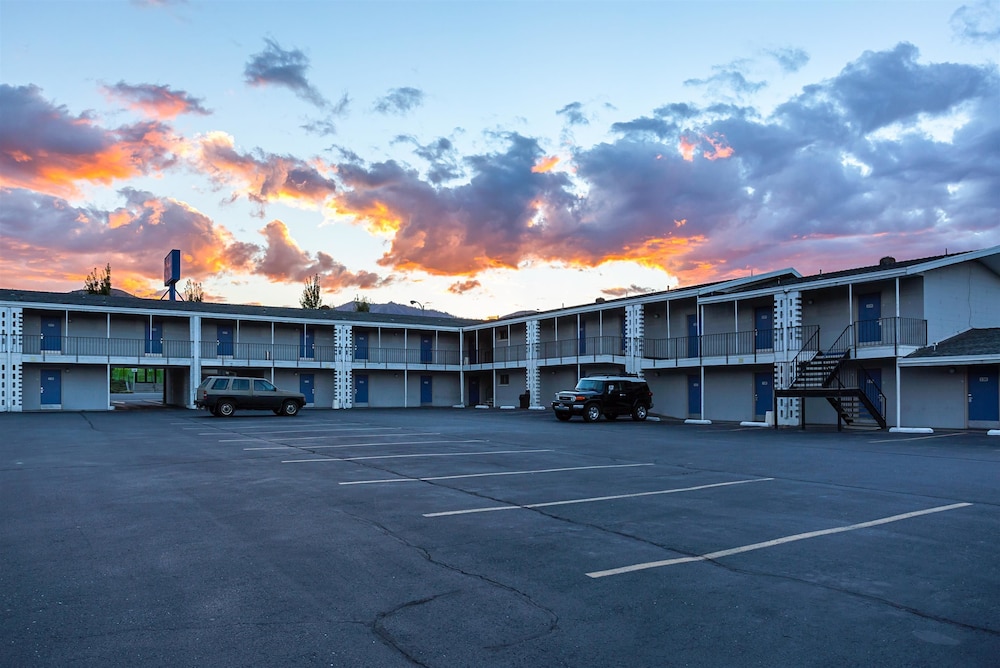 Motel6 Wenatchee, WA in WENATCHEE - WA