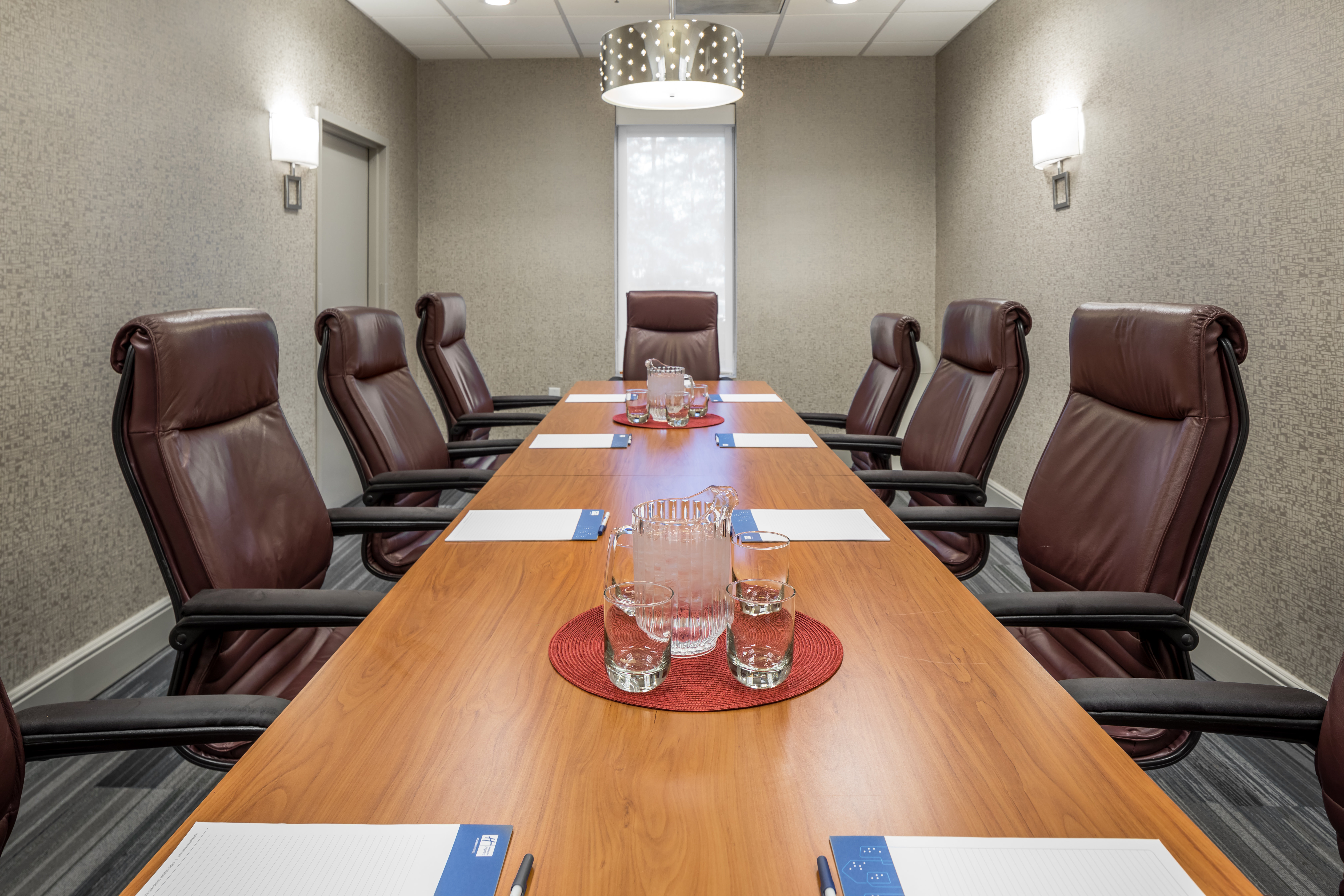Holiday Inn Express Atlanta Airport College Park 49/57