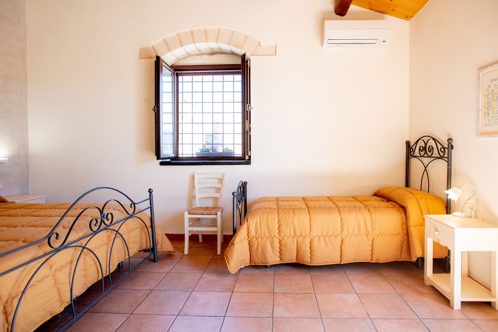 Borgo Monachella 13/50