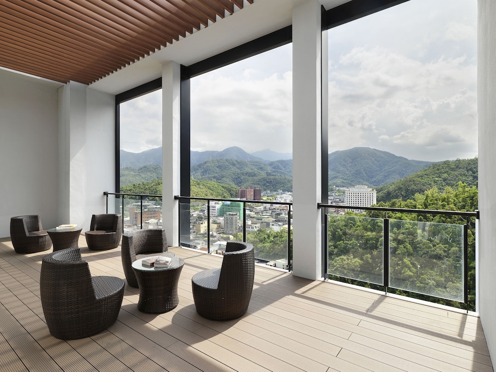Lakeshore Hotel Suao 37/62