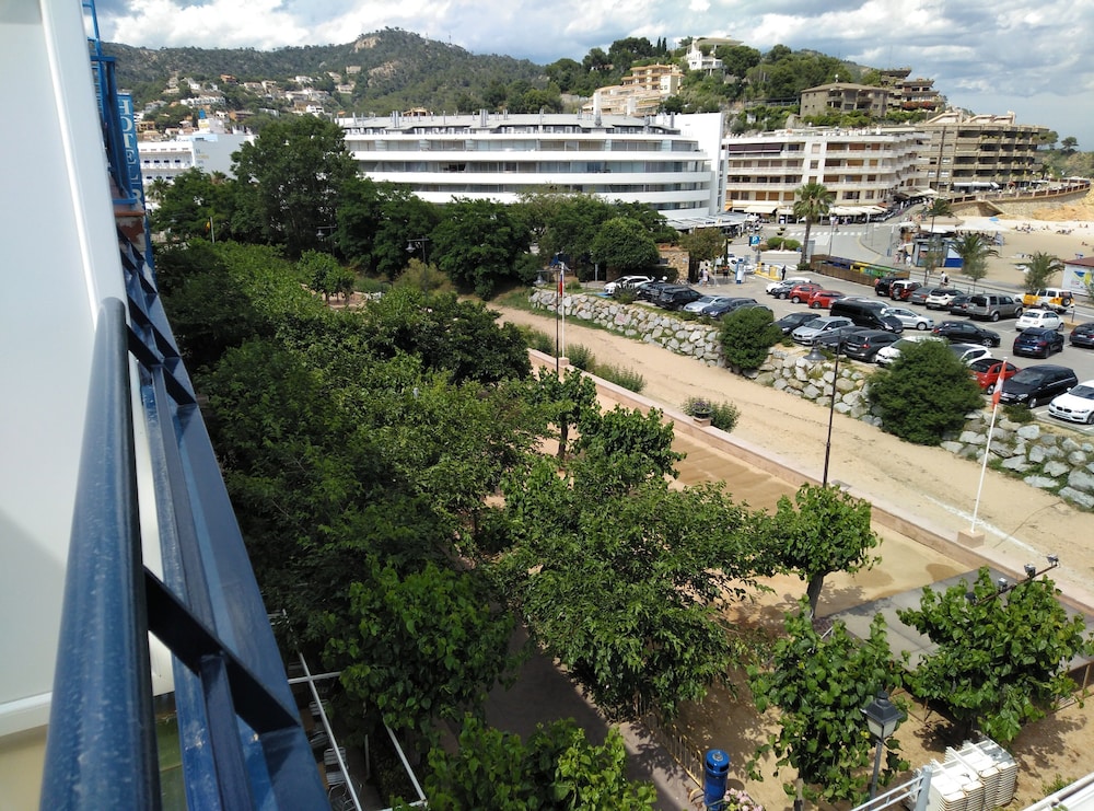 Hotel Corisco 37/50