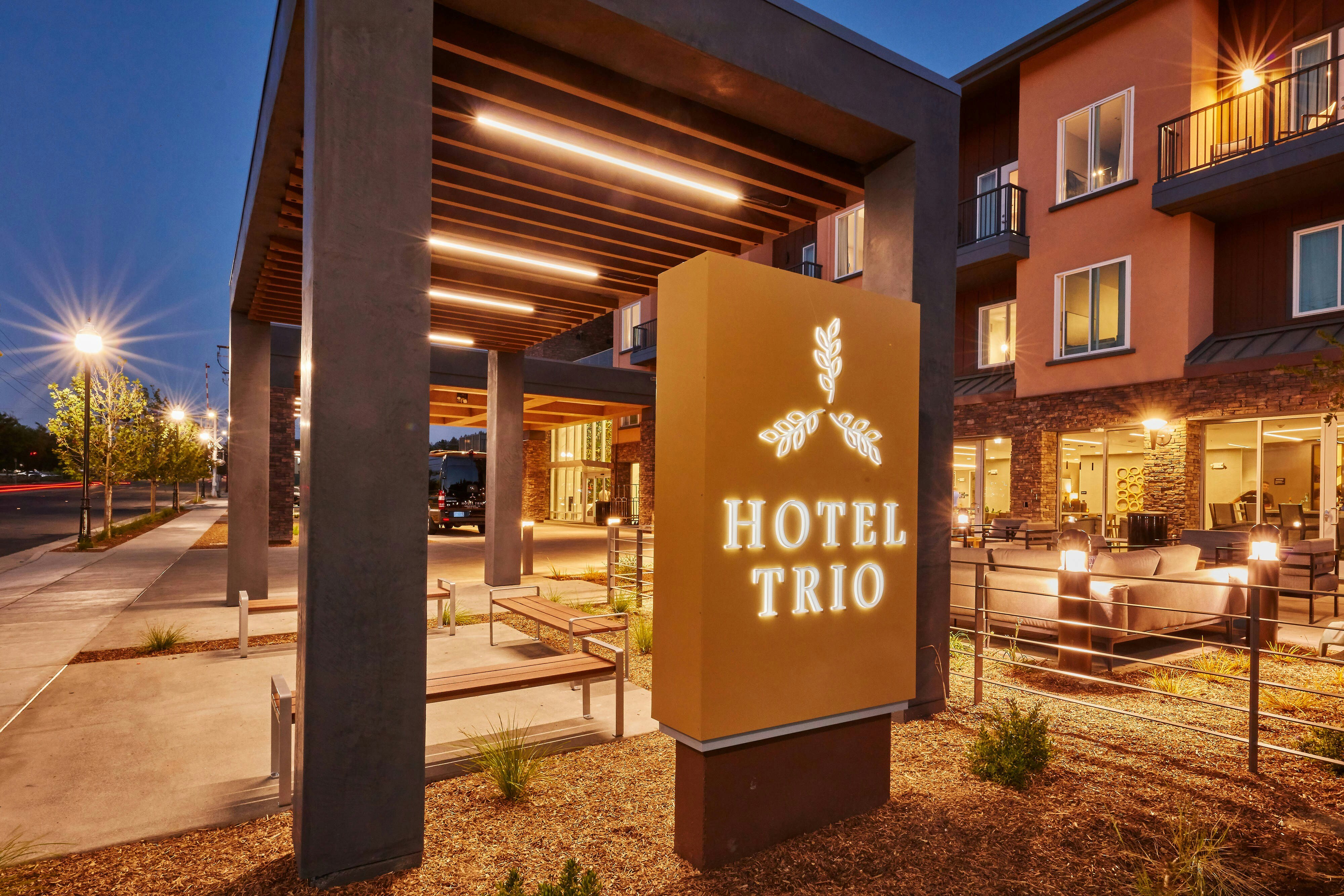 Hotel Trio Healdsburg 22/24