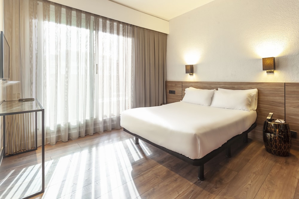 JUNIOR SUITE, TRIPLE, TERRACE