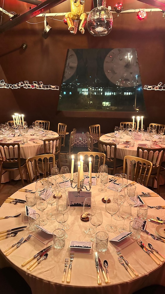 Faralda Crane Hotel Amsterdam 35/50