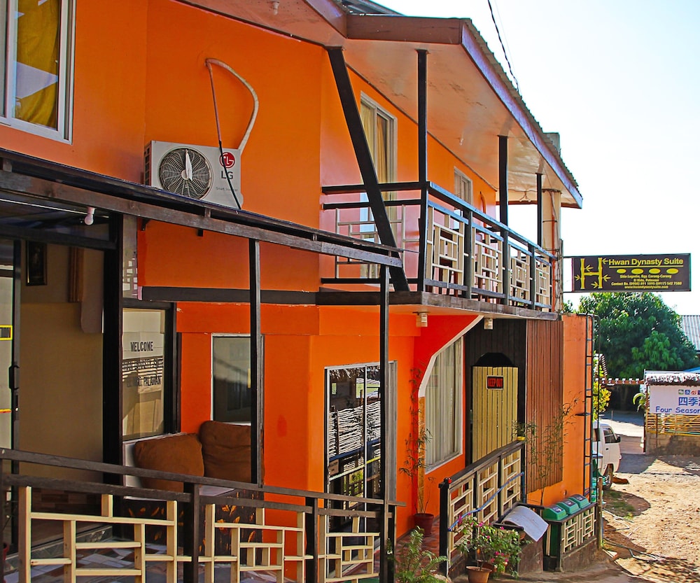 Hwan Dynasty Suite Elnido 2/65