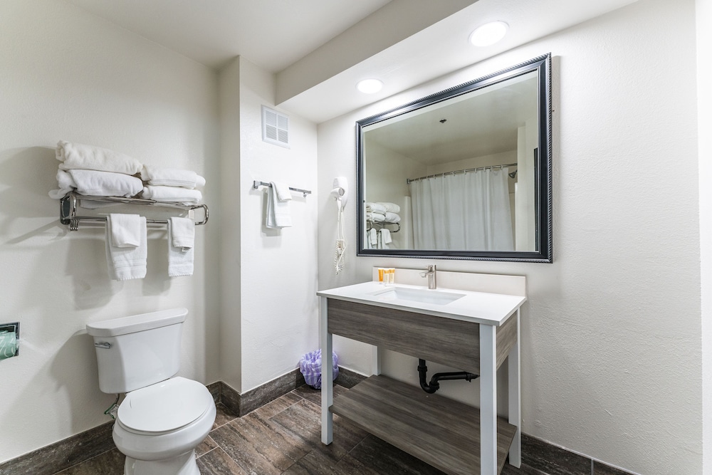 Metro Tempe Extended Stay 47/55