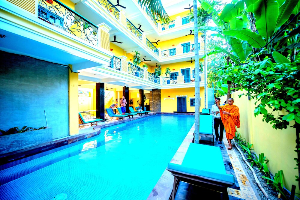 Golden Banana Residence 19/86