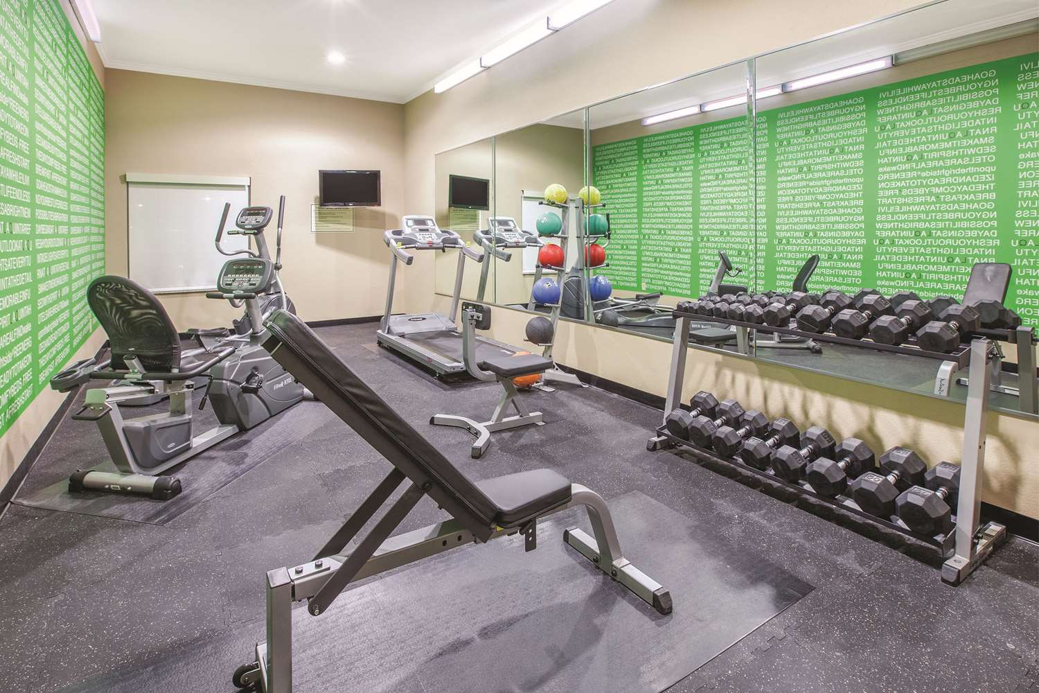 La Quinta Inn & Suites by Wyndham Garland Harbor Point 29/54