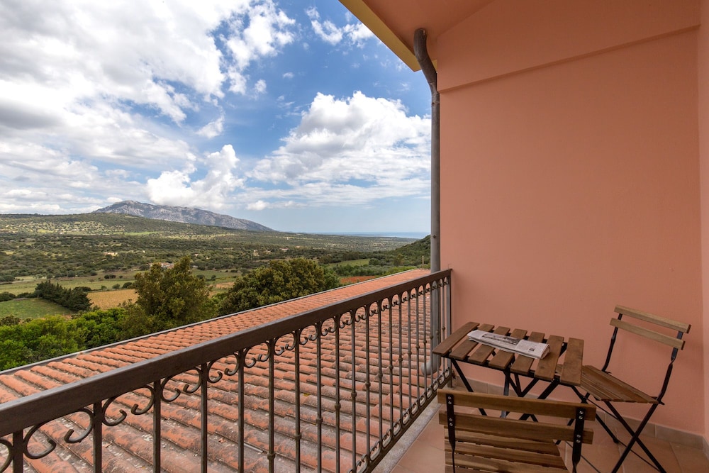 Hotel Ispinigoli 31/35