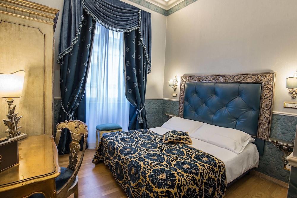 Room Select Via Veneto 10/50