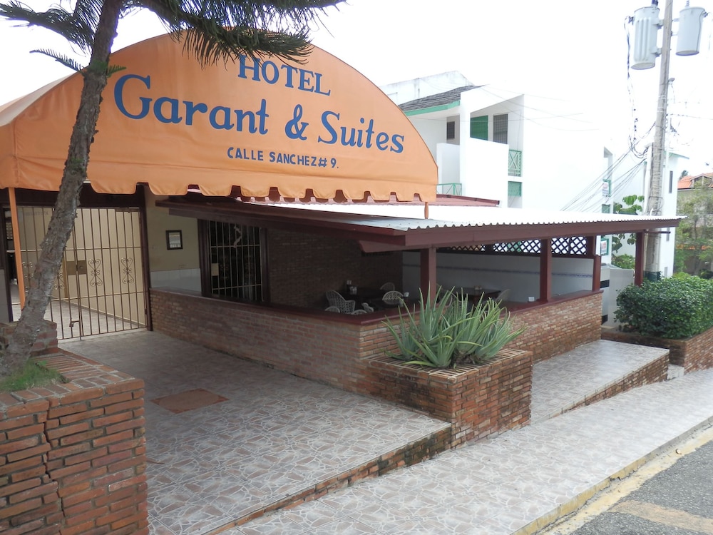 Hotel Garant & Suites 38/49