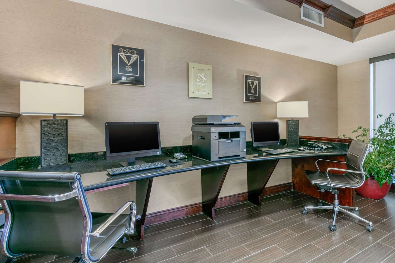 Comfort Suites Forrest City 35/44