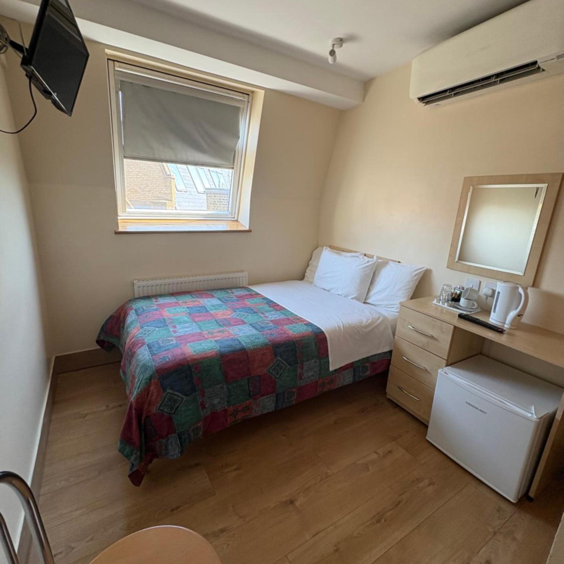 Seven Dials Hotel 10/50