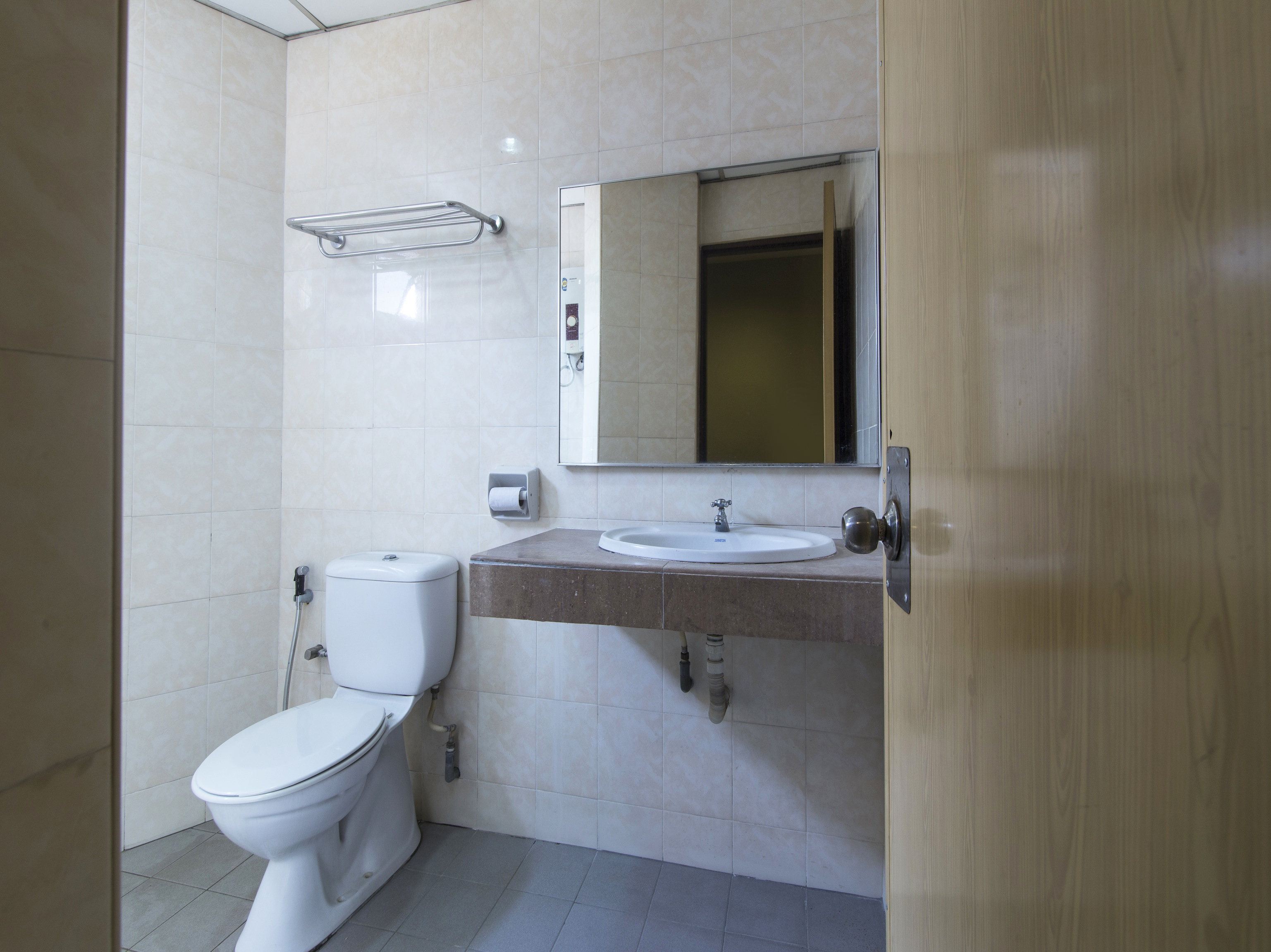 Super OYO 828 Comfort Hotel Shah Alam 28/28