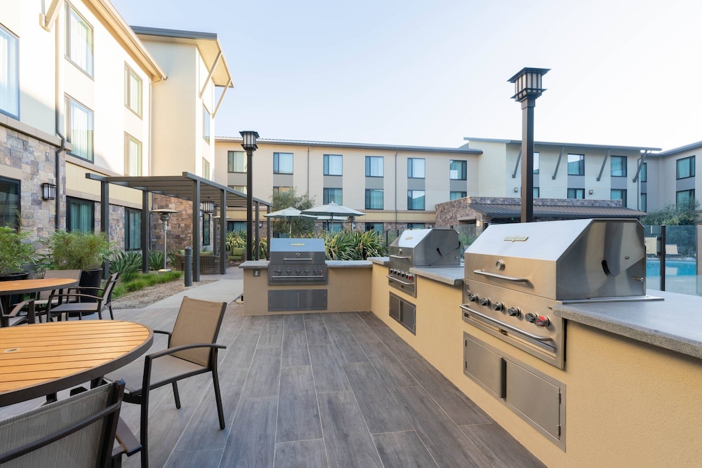Courtyard by Marriott Thousand Oaks Agoura Hills 5/53