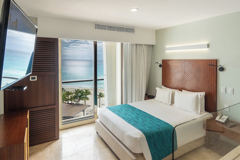 Deluxe, 2 Double Beds, Ocean View