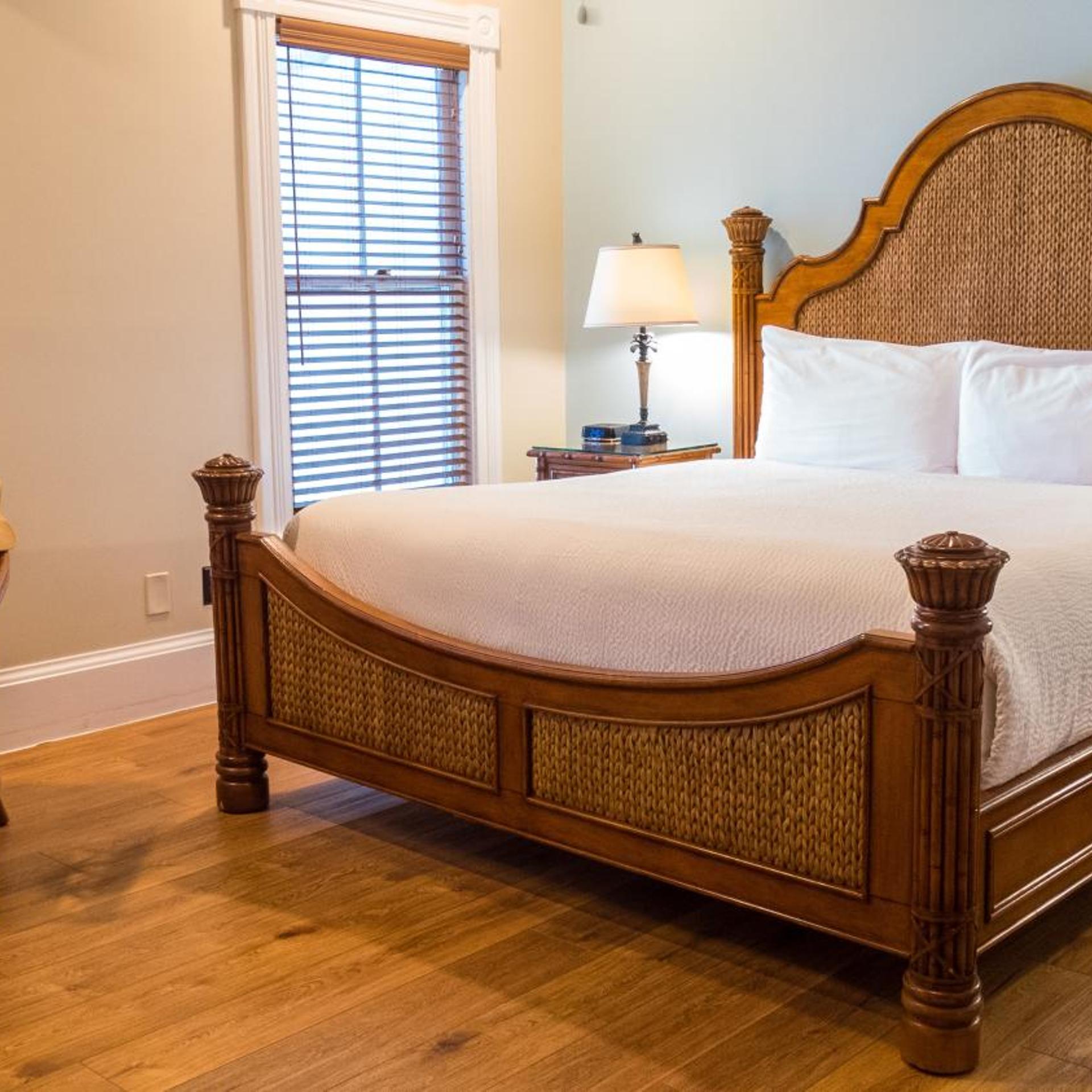 Guest Room, King Bed, Adult Only