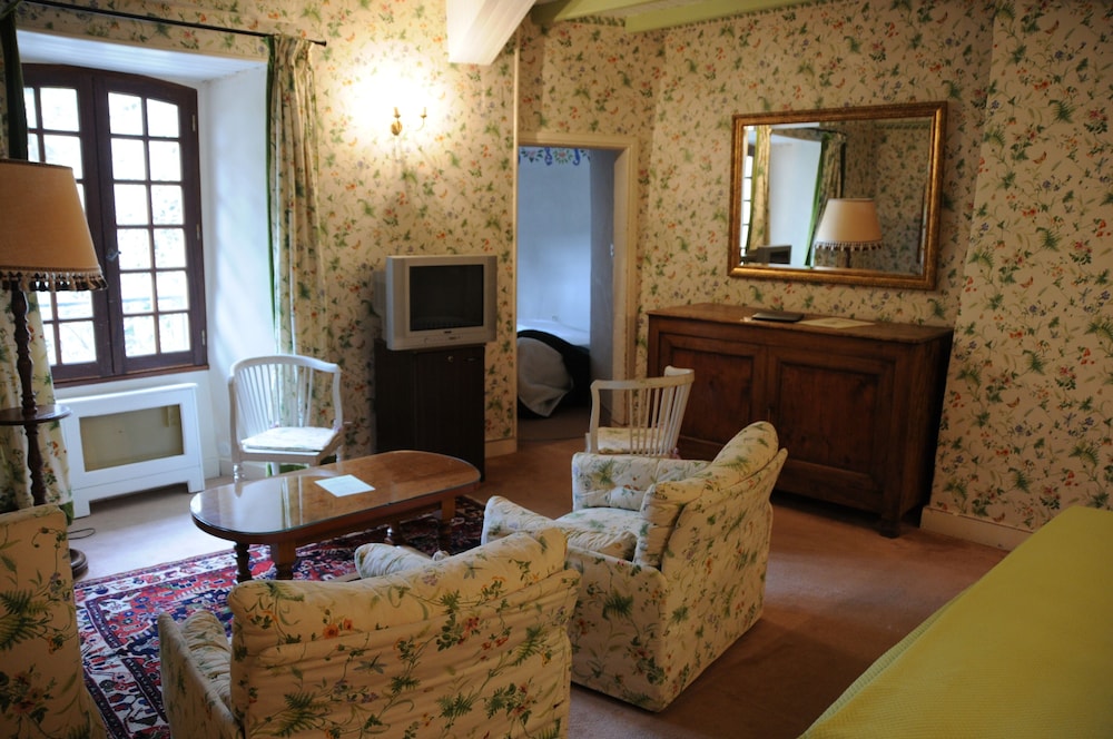 CHATEAU D AYRES 38/72