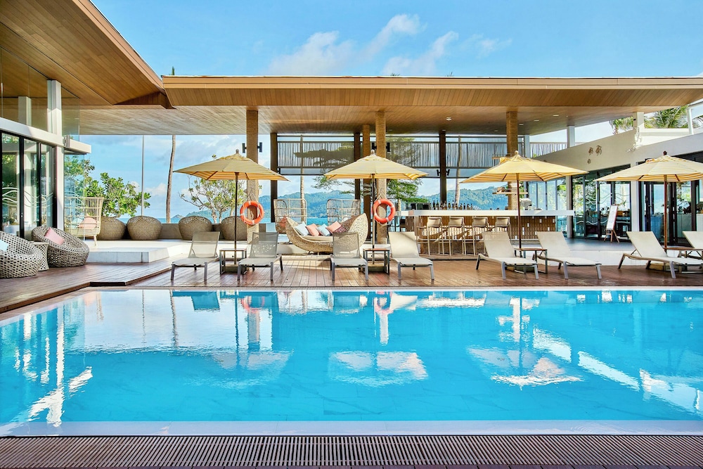 Liv Hotel Phuket Patong Beachfront 40/69