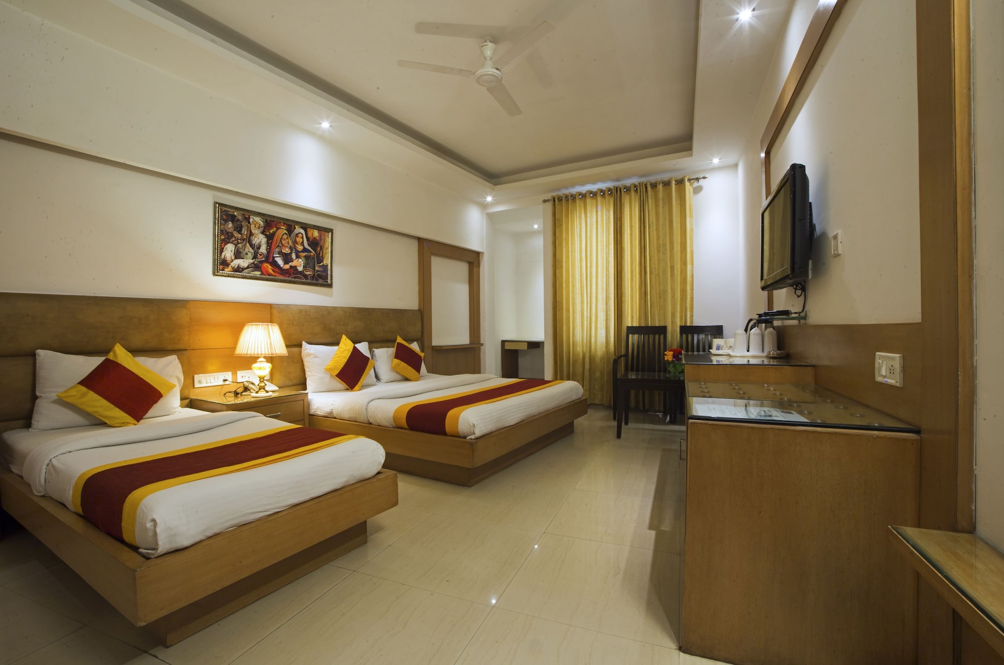 ROOM, TRIPLE