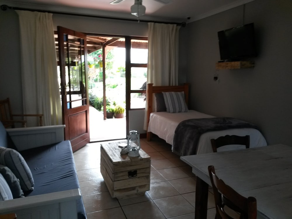 African Sun Guest House 22/36