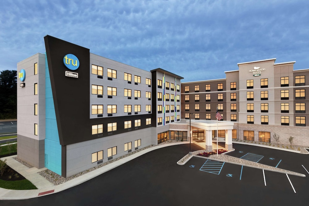 TRU BY HILTON ALBANY CROSSGATES MALL NY in ALBANY - NY