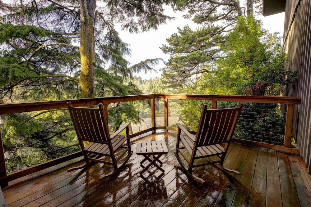 Salishan Coastal Lodge in GLENEDEN BEACH - OR