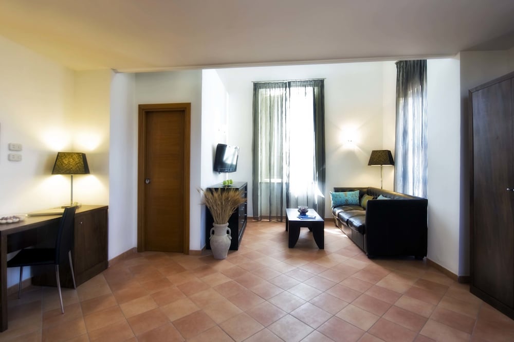 Relais Villa Buonanno 30/44