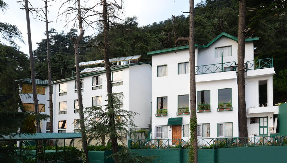 Honeymoon Inn 2/53