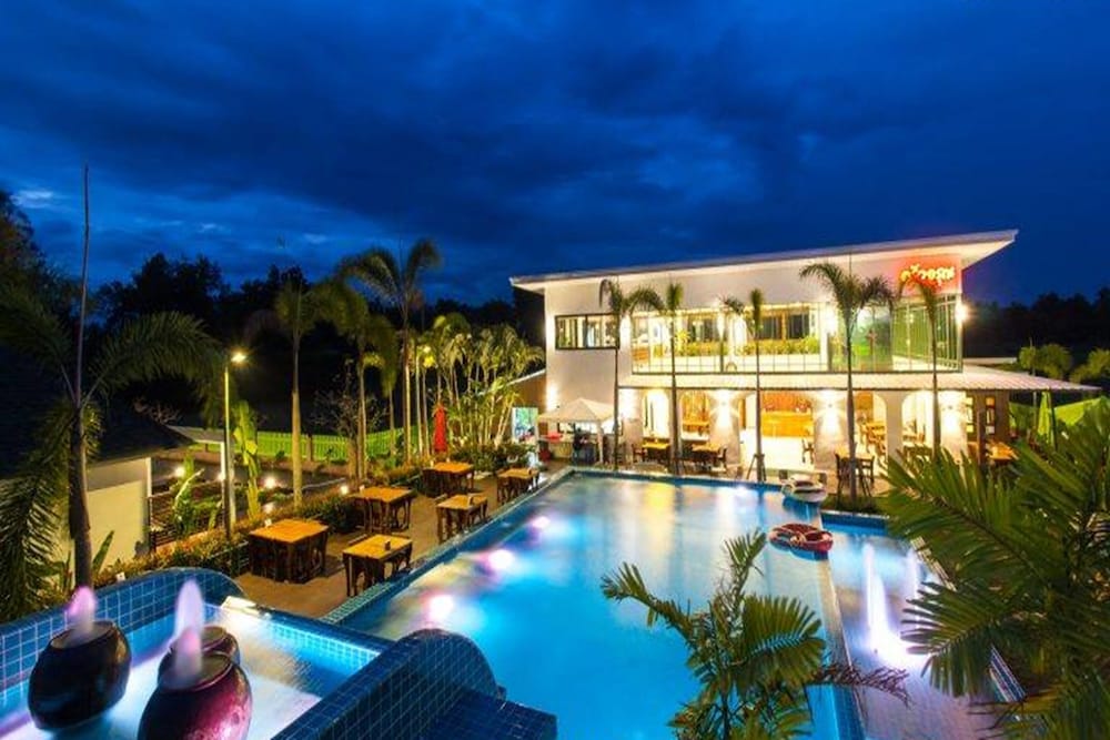 IP Plus Resort Chanthaburia - Halal Hotel 5/65
