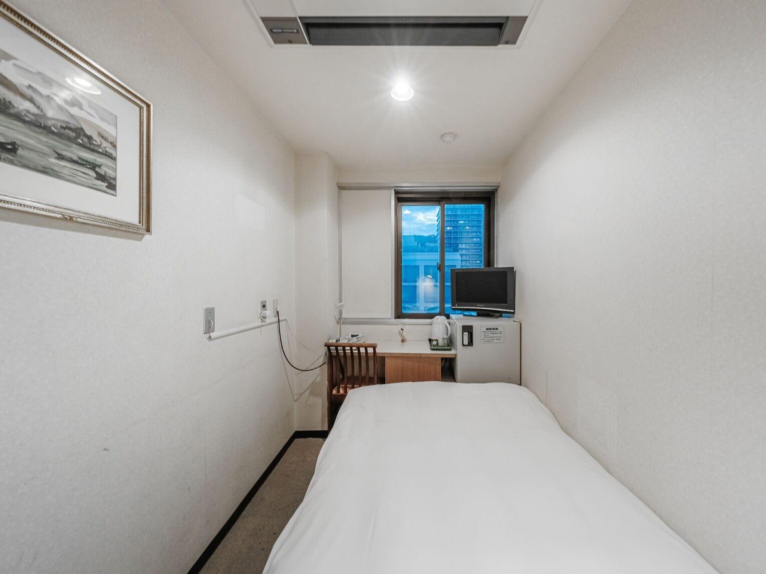 Semi Room, Double Bed, Annex, Smoking