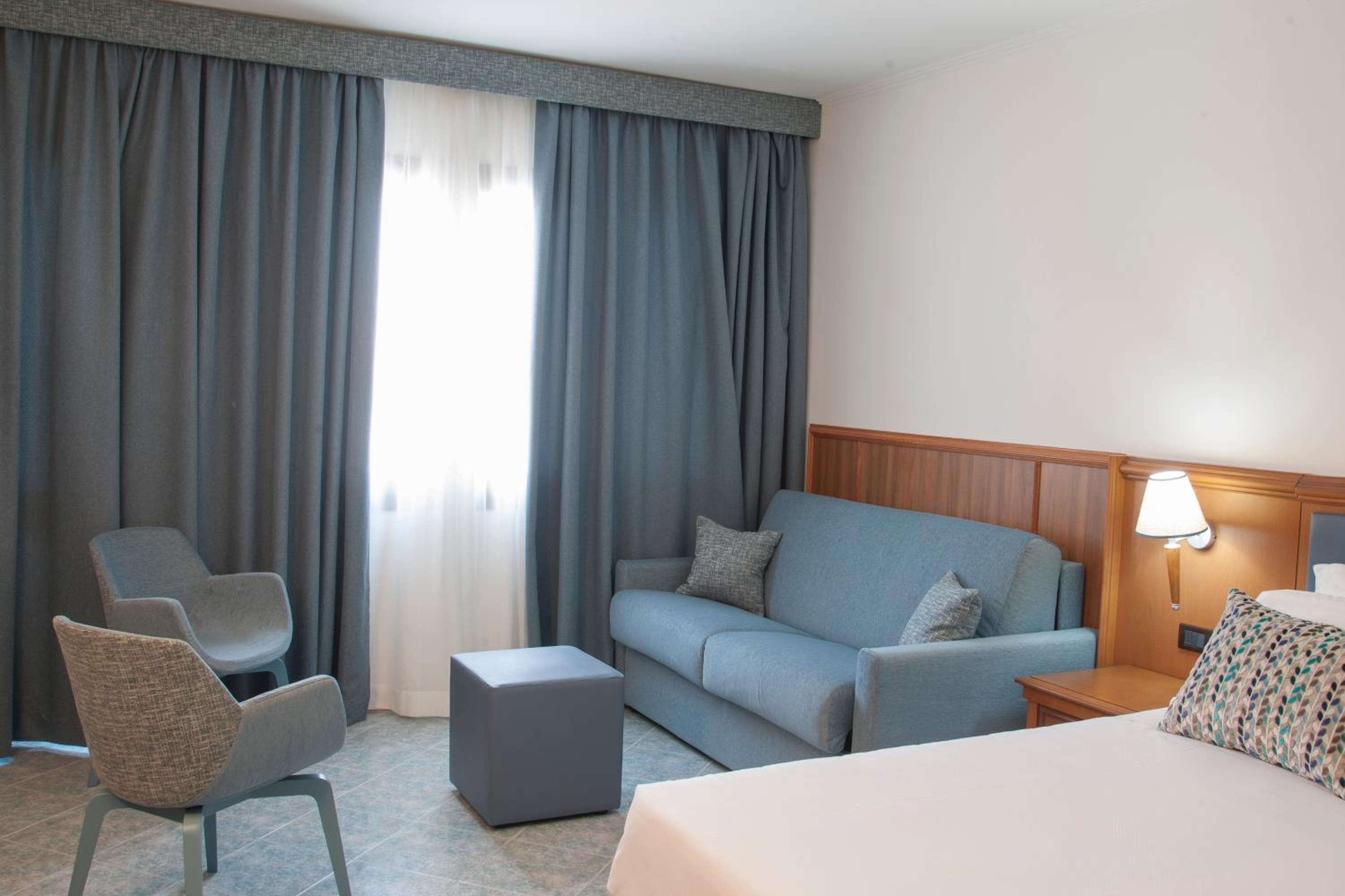 Hotel Centrale Sabaudia 24/38