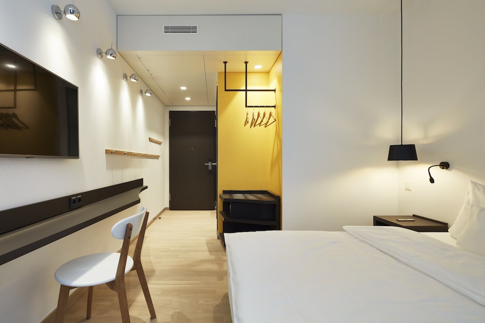 Hotel im Leskanpark 12/37