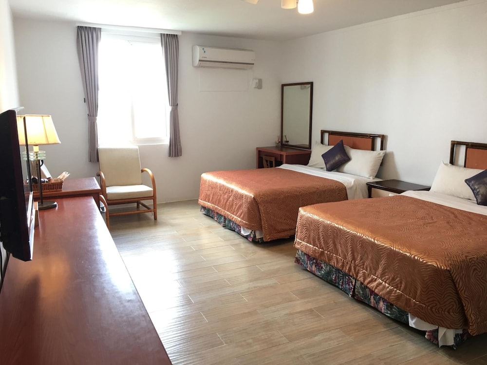 Palm Tree Hotel 6/37