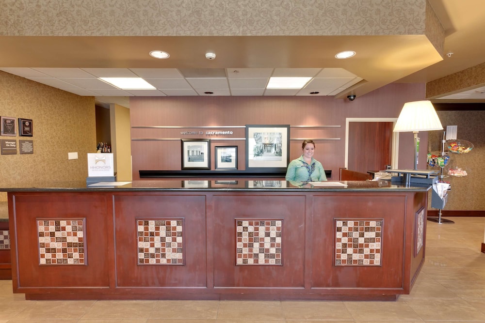 Hampton Inn & Suites Sacramento-Airport-Natomas 7/53