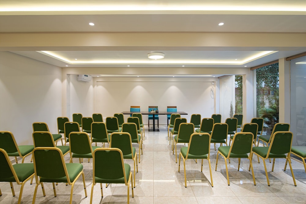 Time Square Boutique Hotel 25/30