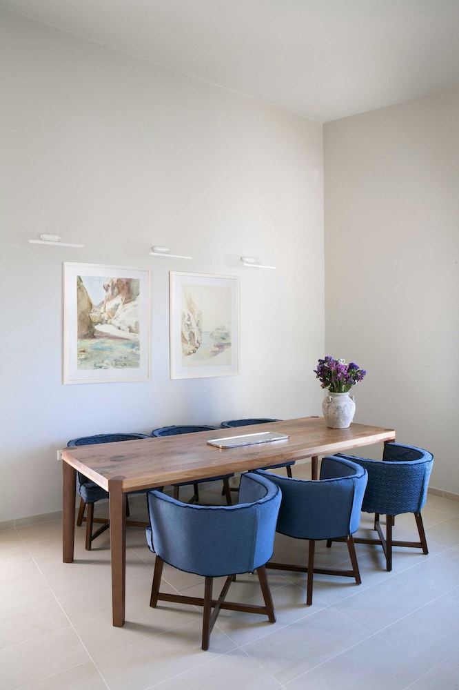 Aethrion Boutique Homes 38/50