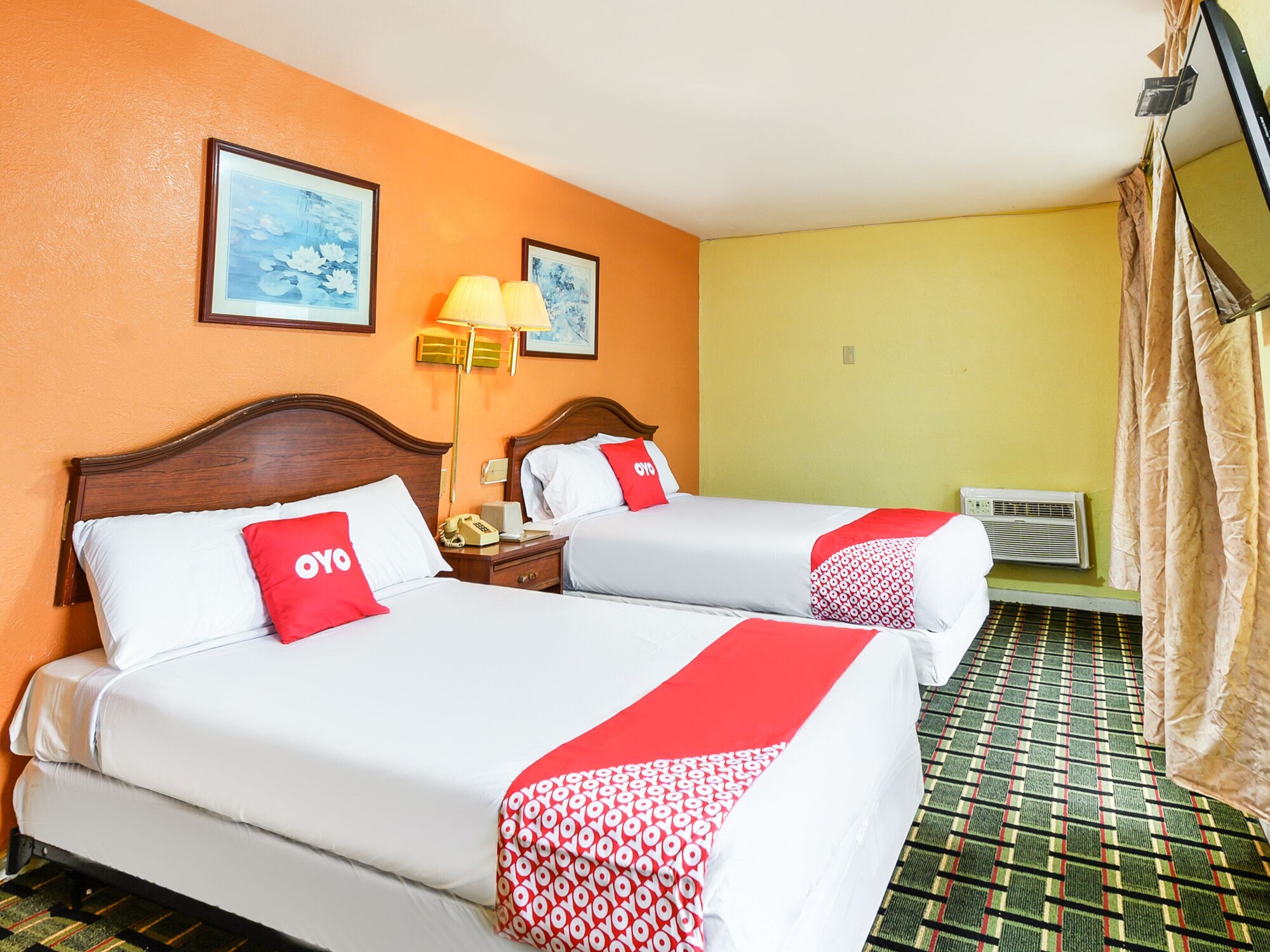 غرفة بسريرين مزدوجين، OYO Hotel Downtown Peoria I-74 10/10