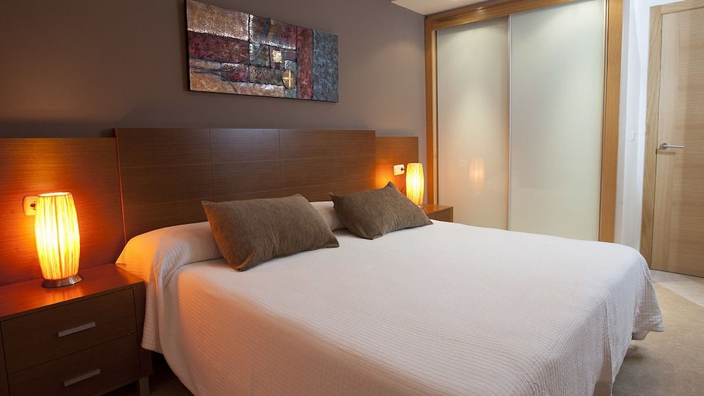 Apartamentos del Mar 6/28