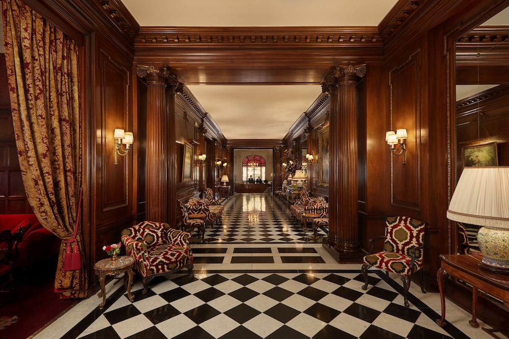 HOTEL RAPHAEL 34/80