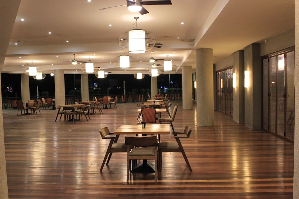 Livingston Hotel Sandakan 30/57