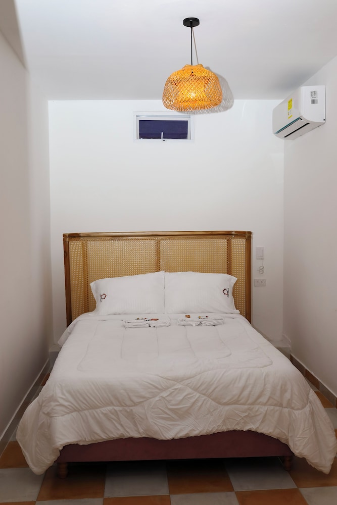 ROOM, DOUBLE BED, PRIVATE BATHROOM