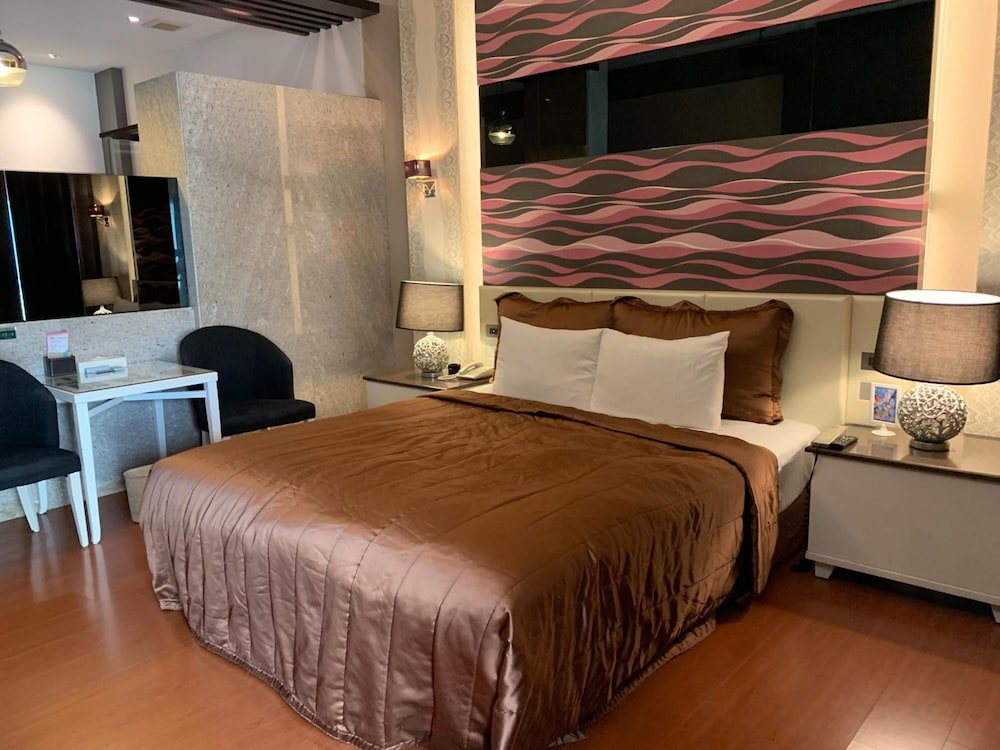 Leedon Motel 14/48