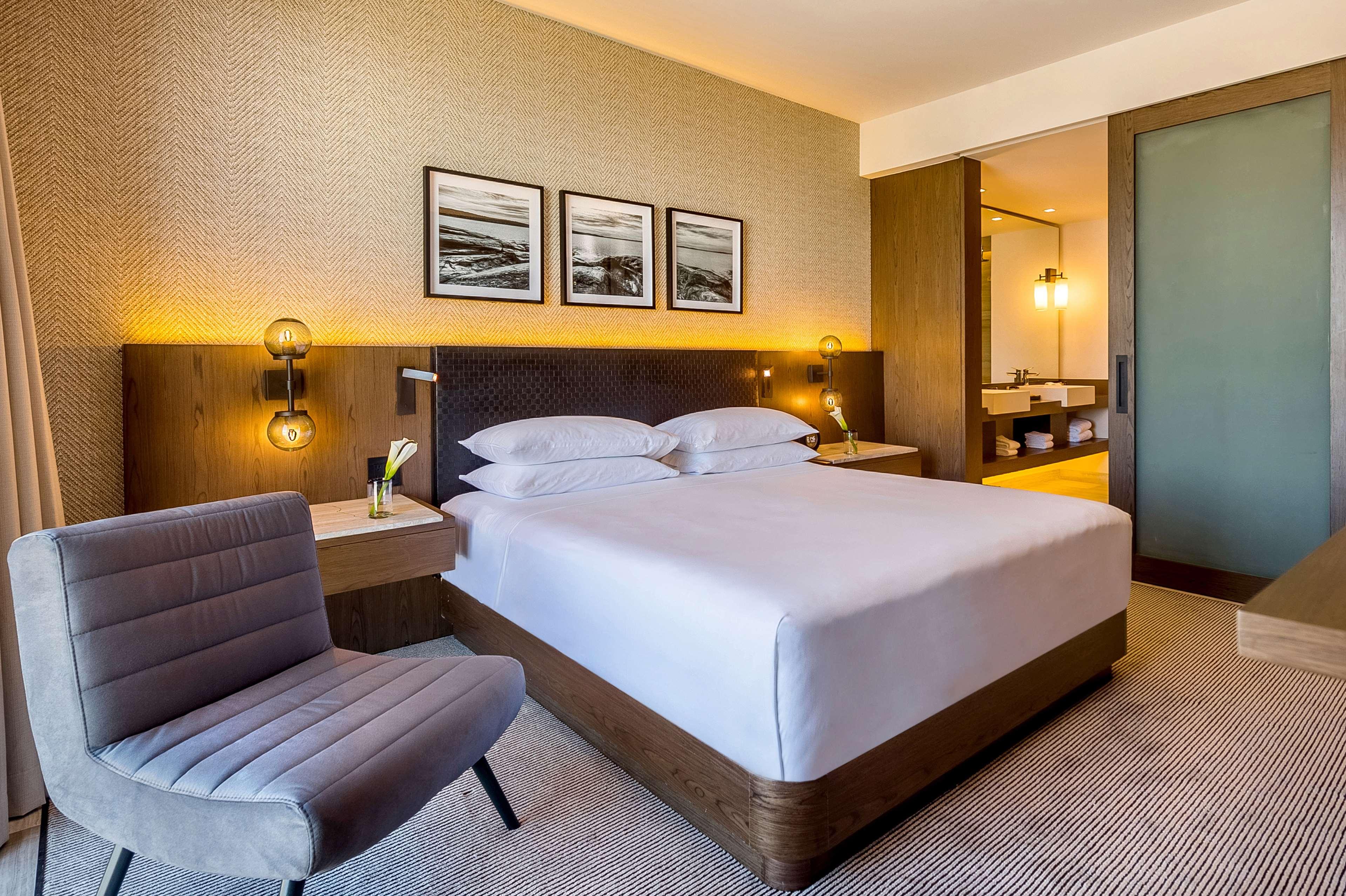 Junior Suite, King Bed
