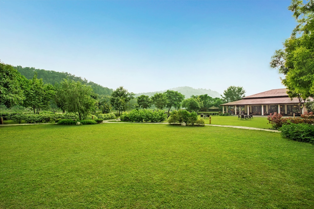 CORBETT RIVERVIEW RETREAT 59/66
