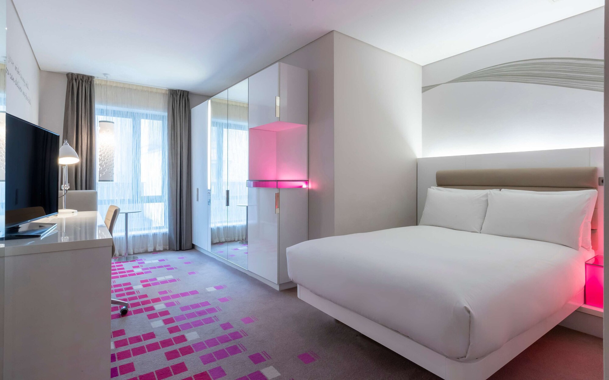 GUEST ROOM, SINGLE
