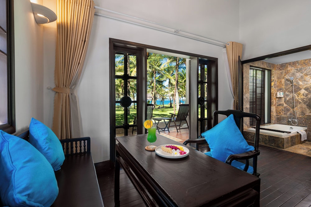 SBH Le Belhamy Beach Resort 13/50