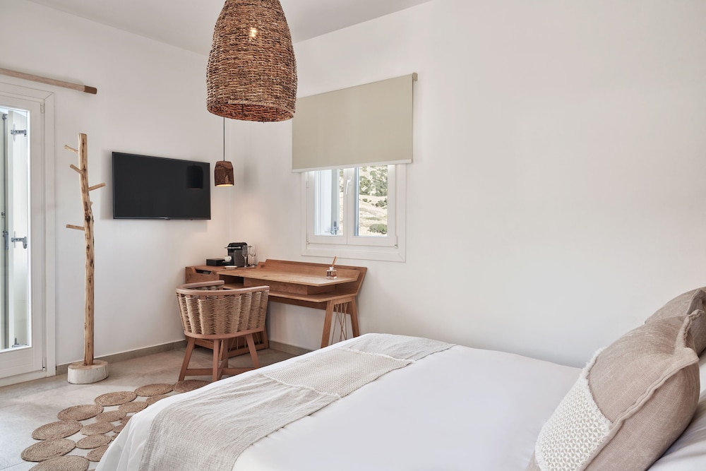 Volcano Luxury Suites Milos 17/50